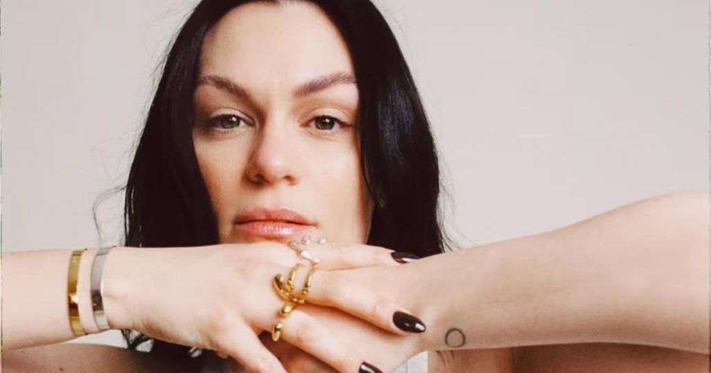 Cantante Jessie J realizó anuncio sobre delicado diagnóstico: “Voy a desaparecer un tiempo”