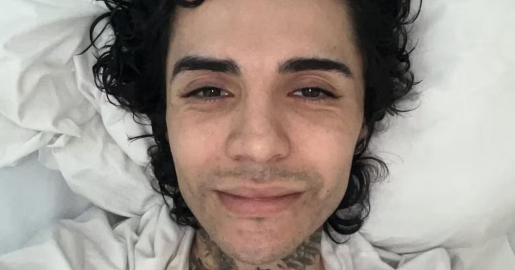 Leo Méndez Jr. actualiza su estado de salud y revela grave complicación: “La bacteria se ha esparcido…”