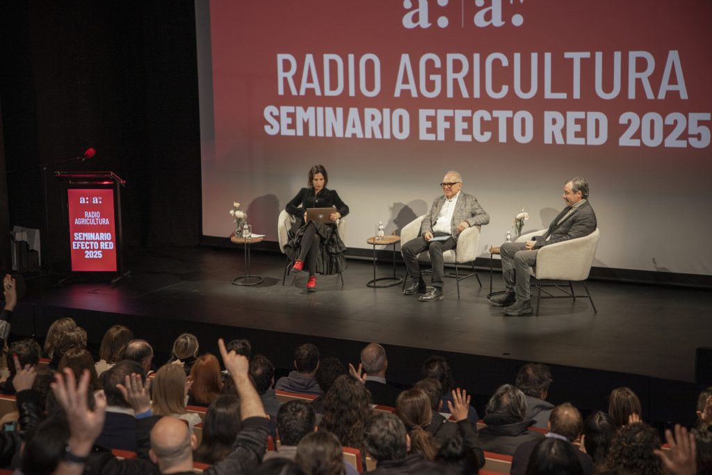 Radio Agricultura reunió a expertos en el seminario “Efecto Red 2025”
