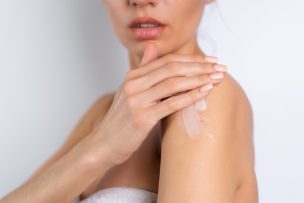 El frío no tiene por qué dañar tu piel: Tips para mantenerla suave y sana