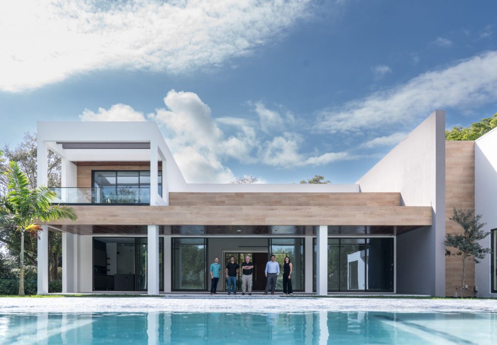 Lujo inmobiliario inteligente: Chilenos lideran con diseño flexible y sostenible en Miami