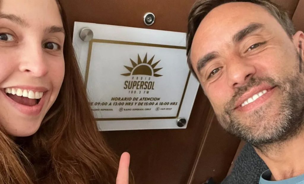 Álvaro Gómez revela cómo conoció a su pareja y reflexiona sobre la paternidad