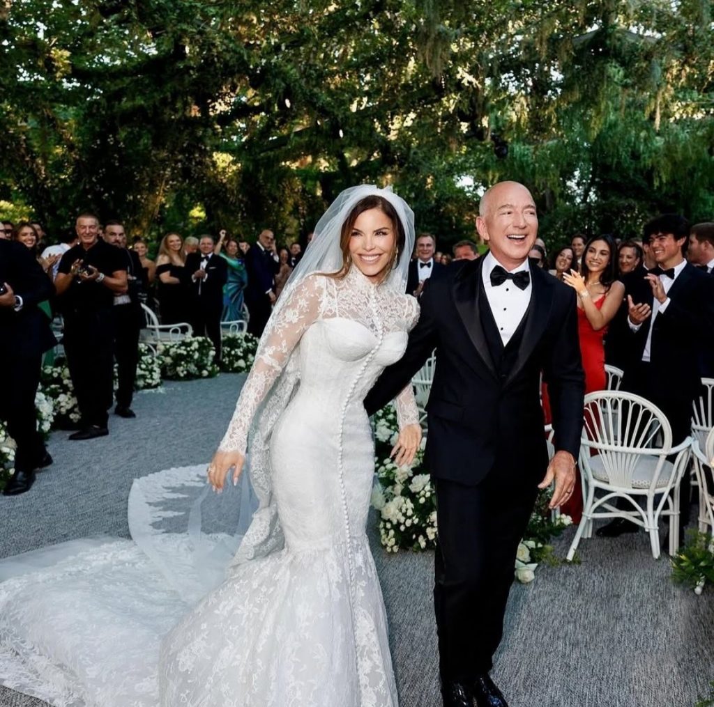 Jeff Bezos y Lauren Sánchez se casan con lujosa ceremonia simbólica en Venecia