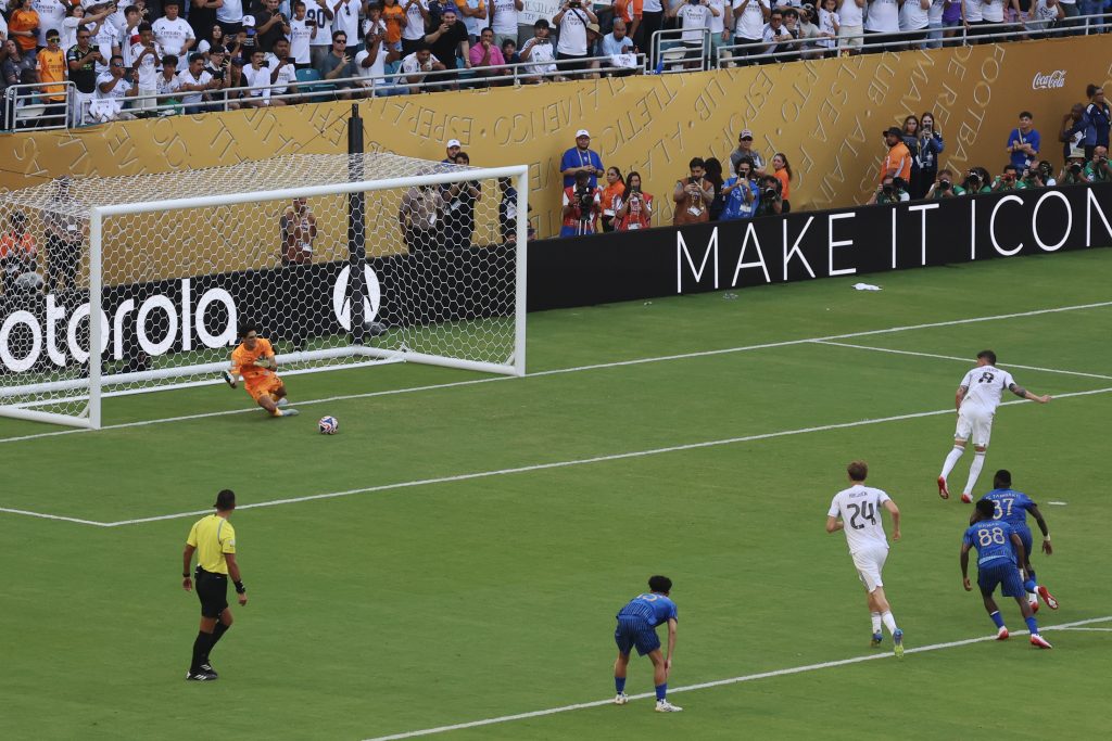 Real Madrid debuta con empate en la era Xabi Alonso ante un sólido Al-Hilal en el Mundial de Clubes
