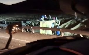 Bus proveniente desde Argentina se vuelca en la Ruta 5 y deja al menos tres muertos