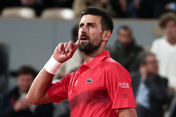 Djokovic, inoxidable: vence a Zverev y está nuevamente en semis de Roland Garros