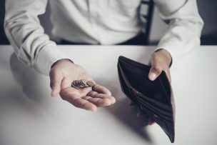 Según investigación: 6 de cada 10 residentes en Chile ha sido víctima de estafas financieras por rrss