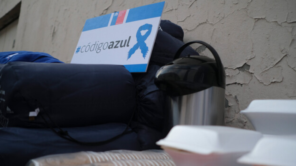 Gobierno activa Código Azul por bajas temperaturas en seis regiones para proteger a personas en situación de calle