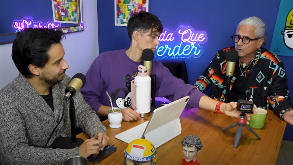 Pablo Herrera trollea a Roberto Cox por su “departamento de soltero”: “Ahí te cabe más de una”