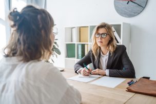Cómo destacar en una entrevista de trabajo: lo que recomienda la inteligencia artificial