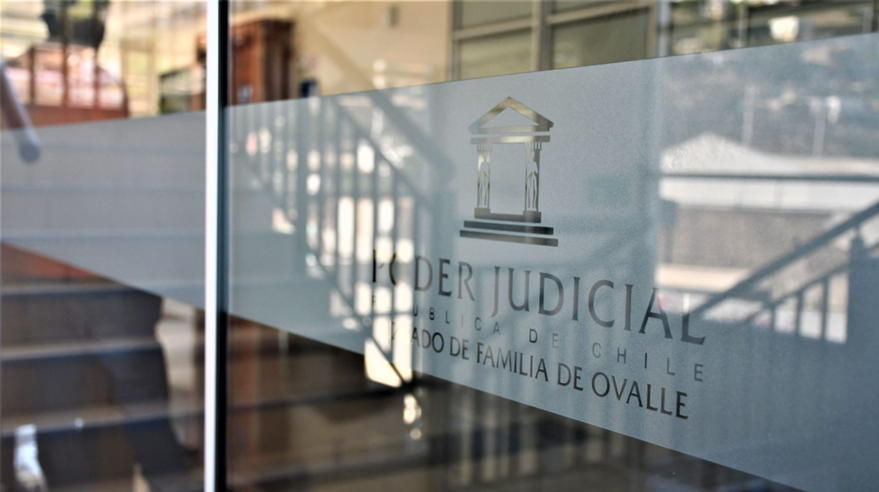 Juzgado de Familia de Ovalle capacita a Carabineros sobre actuaciones judiciales