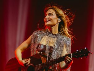 Nicole cierra gira “Dame Luz” con show en el Movistar Arena junto a grandes invitados