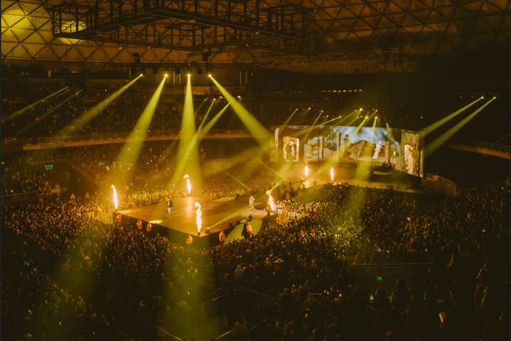 Jairo Vera triunfó en su tercer concierto en el Movistar Arena