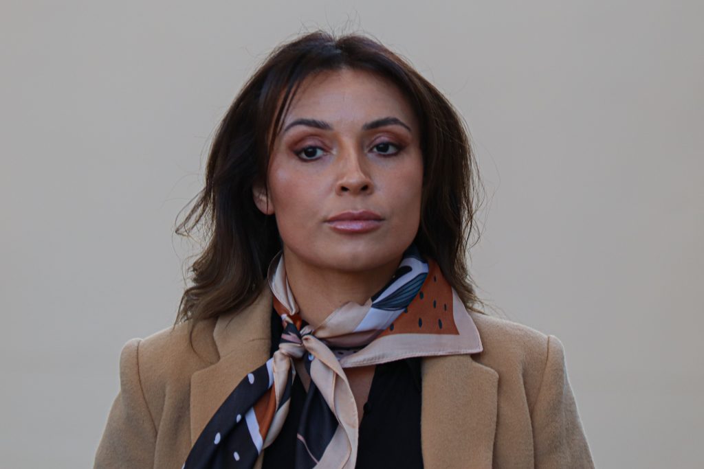 Camila Polizzi reaparece con shows y pantalla en medio de causa judicial