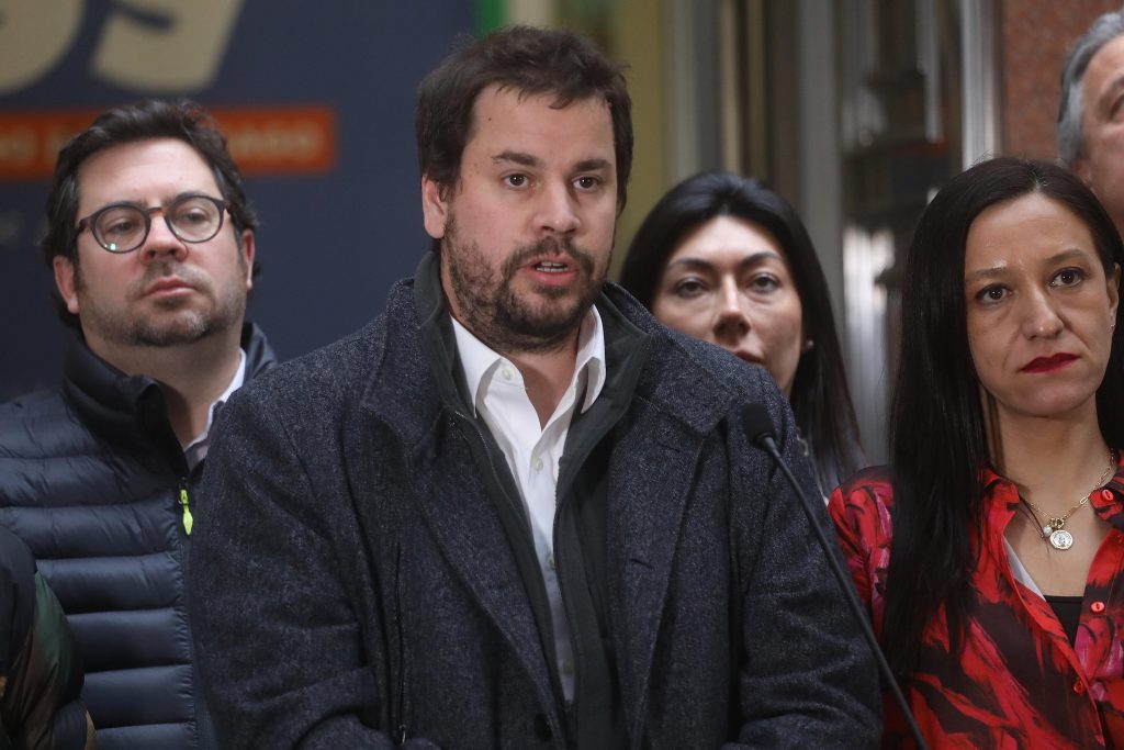 Álvaro Bellolio critica al Gobierno por caso del sicario: “No entiendo qué está haciendo el Ministro del Interior”