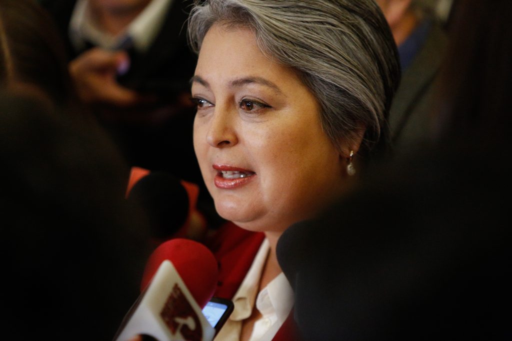 Jeannette Jara marca distancia de Jadue: “Cuando uno quiere cambiar las cosas, debe jugar con las reglas del juego”