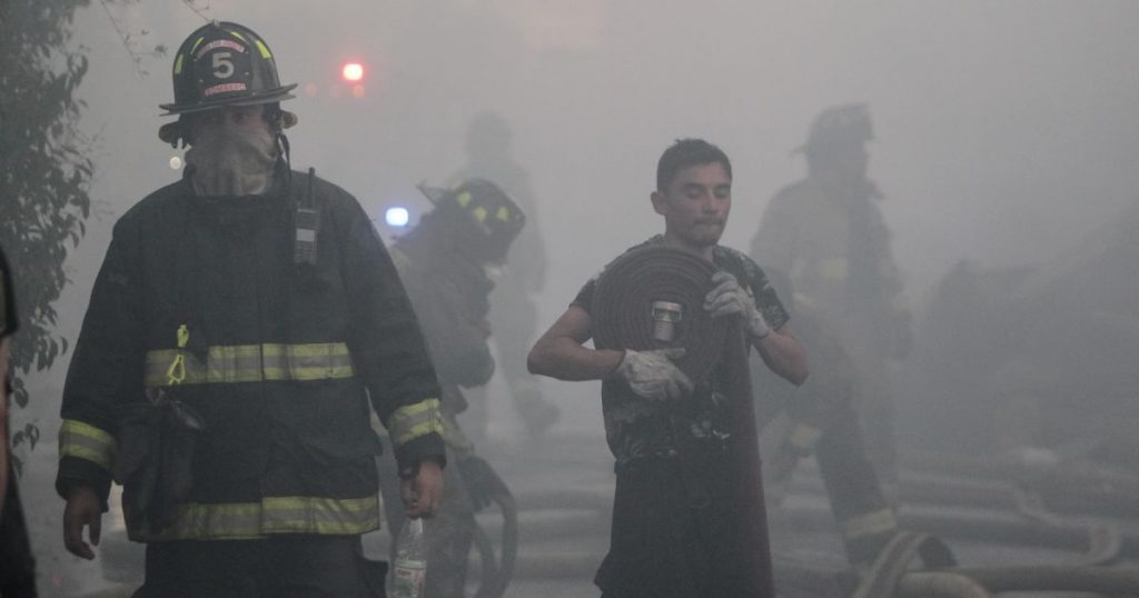 Incendio en Porvenir deja dos fallecidos: Un padre y su hijo futbolista