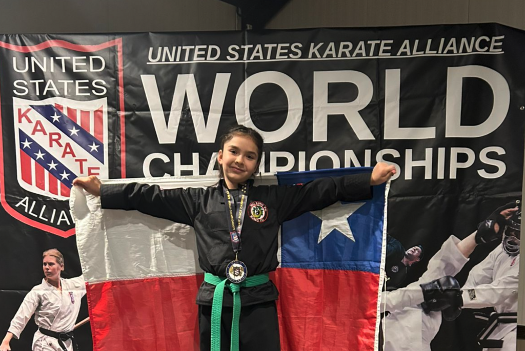 “Cumplí mi sueño”: niña chilena fue bicampeona en mundial de artes marciales