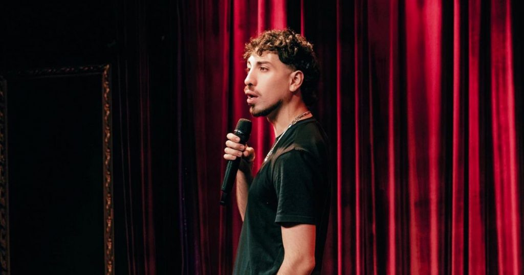 Diego Urrutia recuerda su insólito encuentro con una fan que casi termina en tragedia vehicular