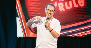 “Esto me faltaba”: El Rulo lanza show íntimo y potente junto a Alex Ortiz