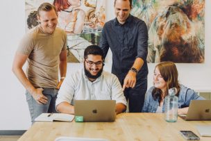 Claves para construir equipos comprometidos y duraderos en las empresas