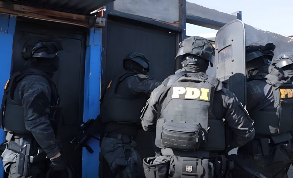 Ex guardia bolivariano cae en Chile por secuestros: vinculan a imputado por crimen de Ronald Ojeda