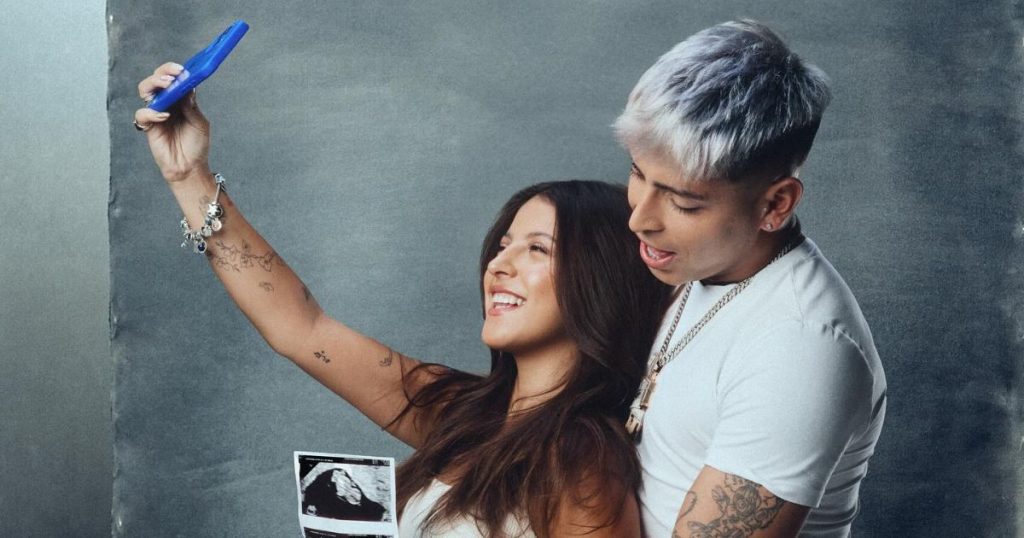 Fin al misterio: Ignacia Antonia y AK4:20 revelan el sexo de su bebé en vivo