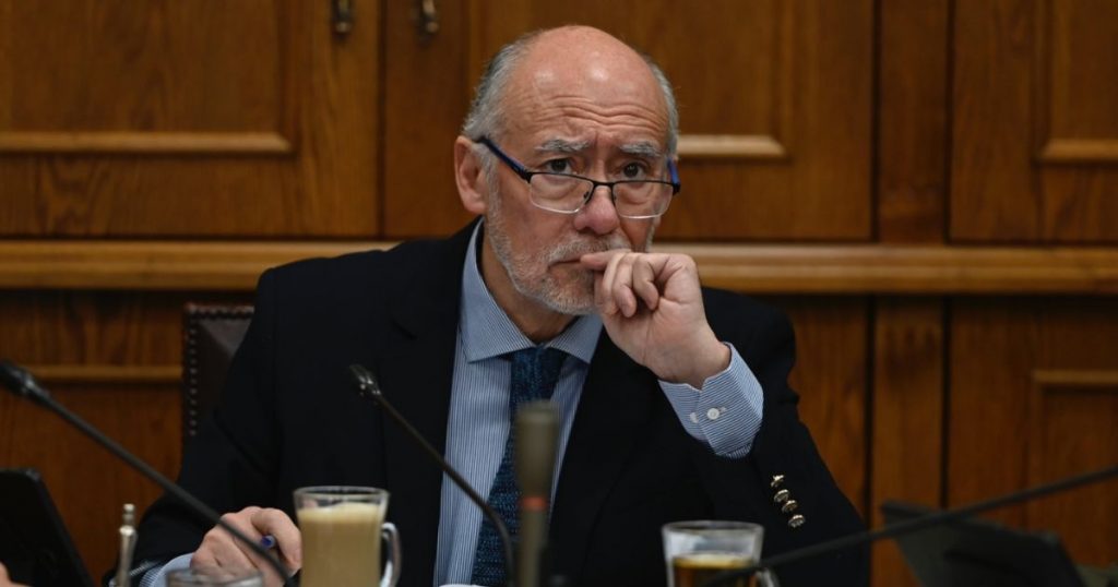 Senador Flores por casos de hallazgo de droga en FF.AA: 