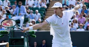 Nicolás Jarry no pudo remontar y cayó en octavos de final en Wimbledon