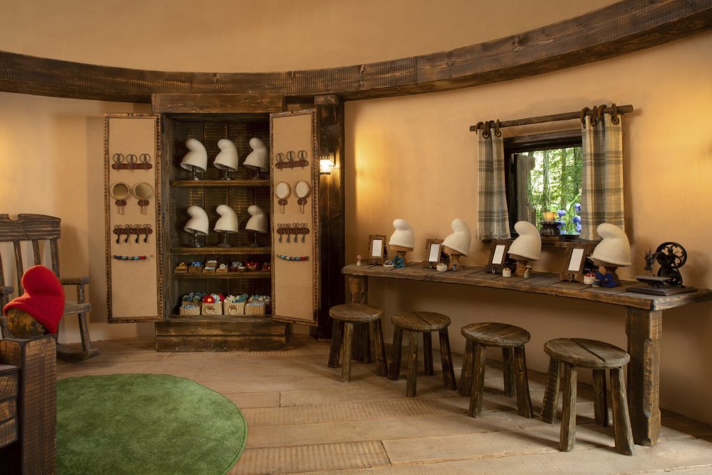 Vive como un pitufo: Airbnb lanza experiencia mágica en los bosques de Bélgica