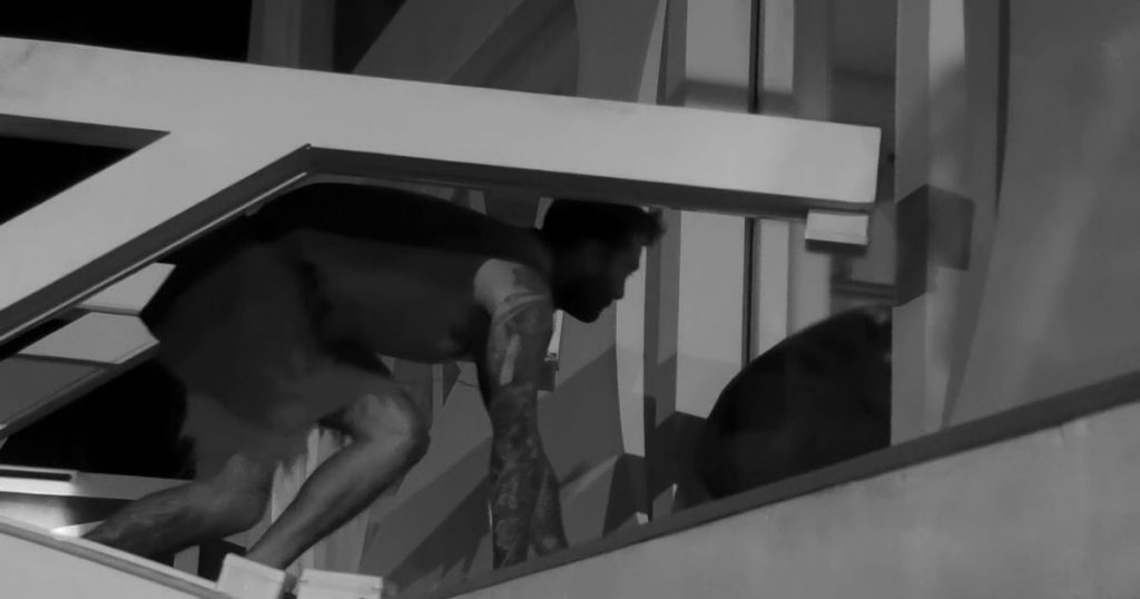 Escándalo en ‘Mundos Opuestos’: Dos exfutbolistas roban comida y se exponen a castigos en el reality