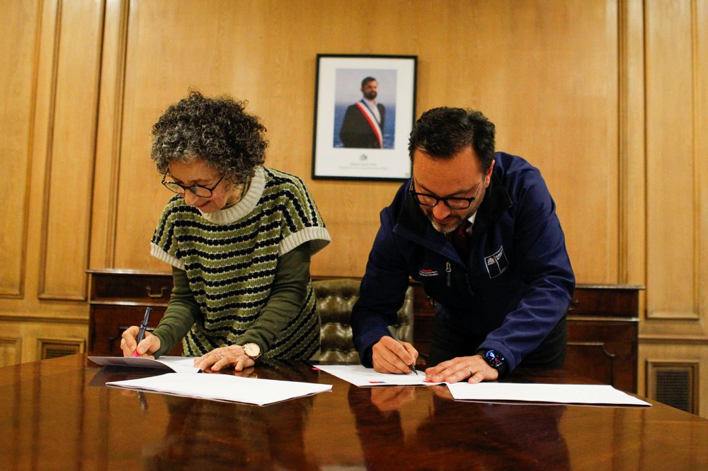 Instituto de Salud Pública y Subsecretaría de Seguridad firman convenio por más de 750 millones de pesos para análisis de sustancias ilegales