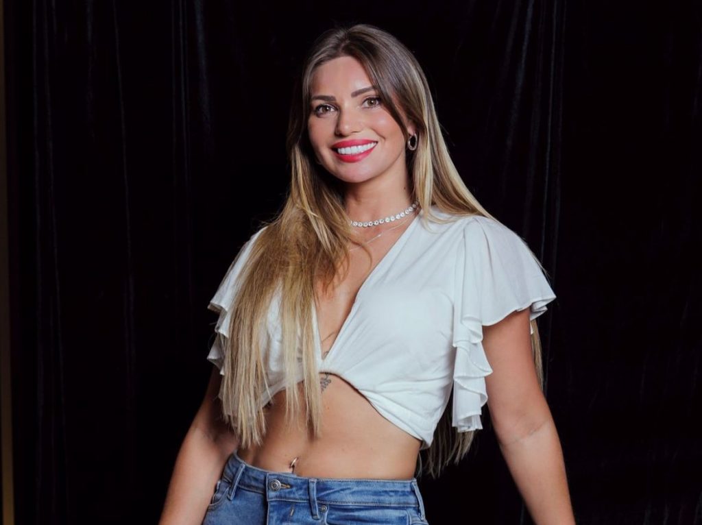 Faloon Larraguibel revela cómo combina la maternidad con la fama