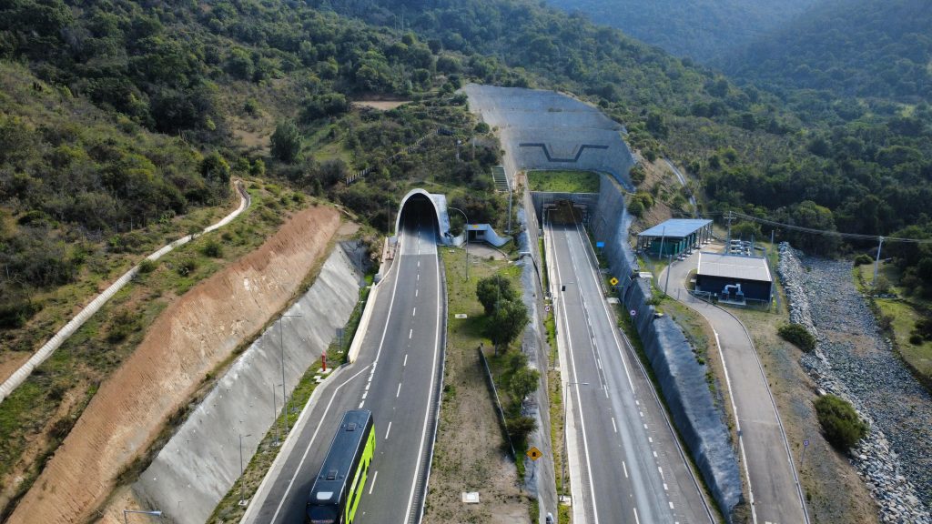MOP anuncia integración del Túnel El Melón a Autopista Nueva Aconcagua con rebaja del 45% en tarifas para autos y camionetas