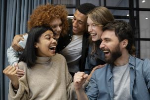 Chile es uno de los países con más sentido del humor del mundo, según estudio
