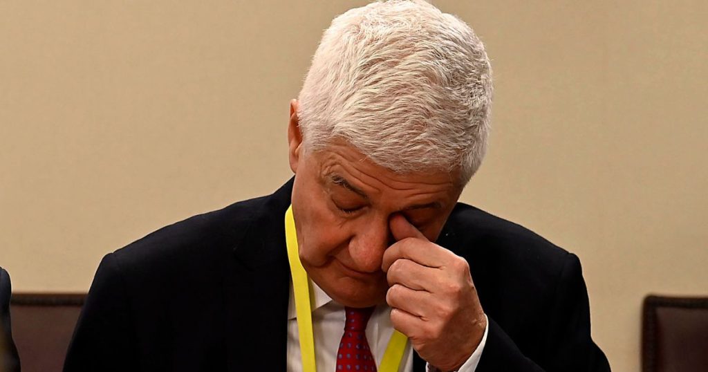 Gobierno solicita la renuncia del director de Servicios de Impuestos Internos