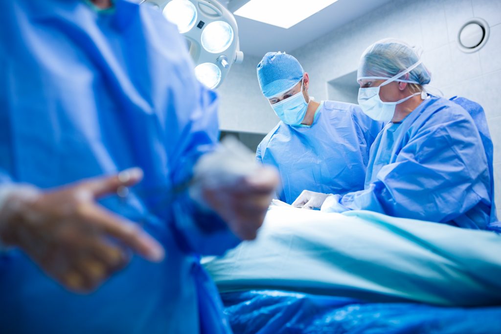 Minsal investiga casos de niños afectados tras anestesia general en cirugías
