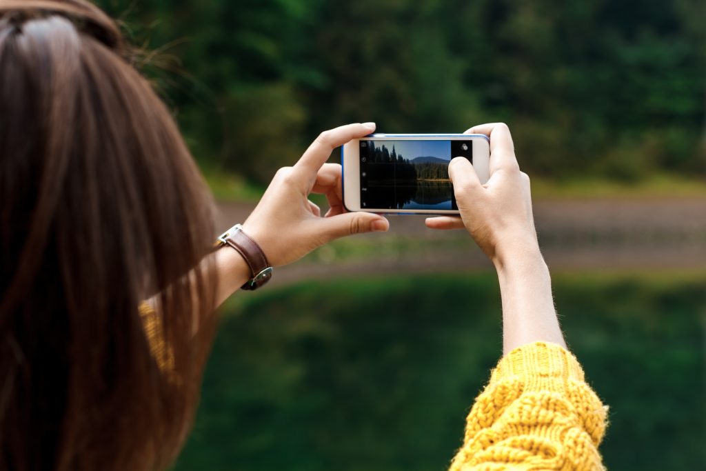 Cómo lograr mejores fotografías con tu celular: ajustes, encuadre y luz