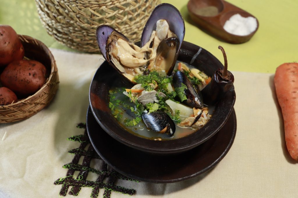 Castro prepara los fogones para la VI Fiesta Gastronómica de la Cazuela, Caldo, Caldillo y Sopas