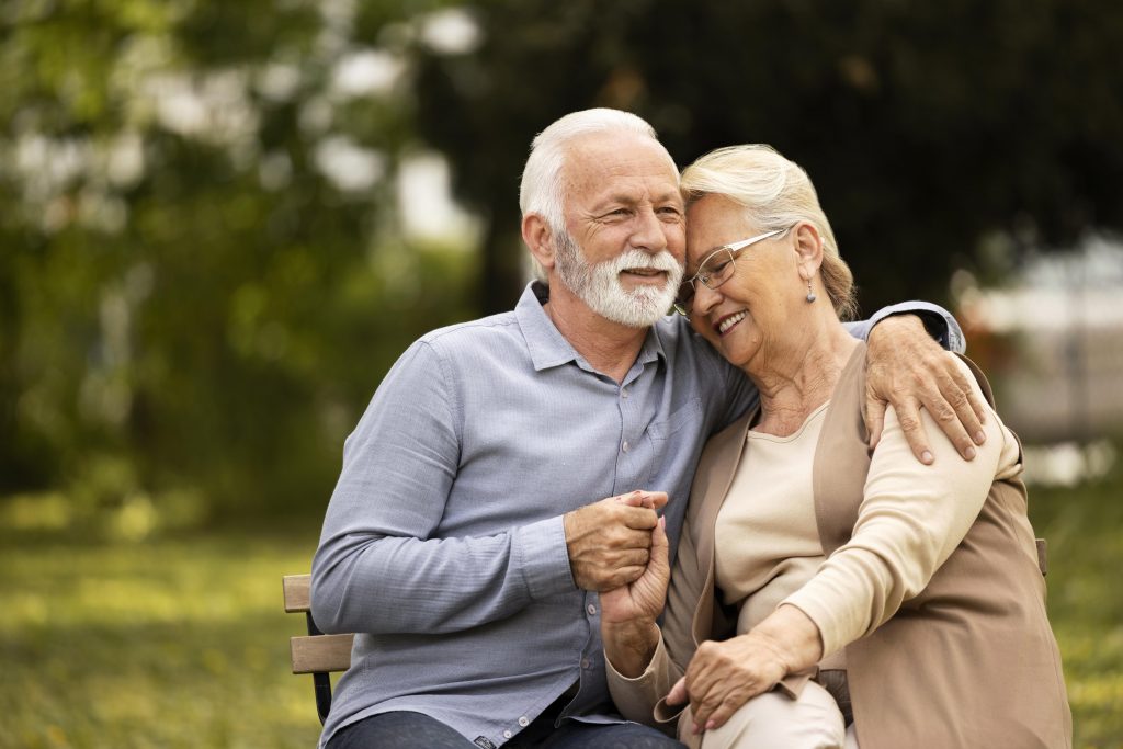 Envejecimiento saludable: hábitos esenciales para una vida plena en la adultez mayor