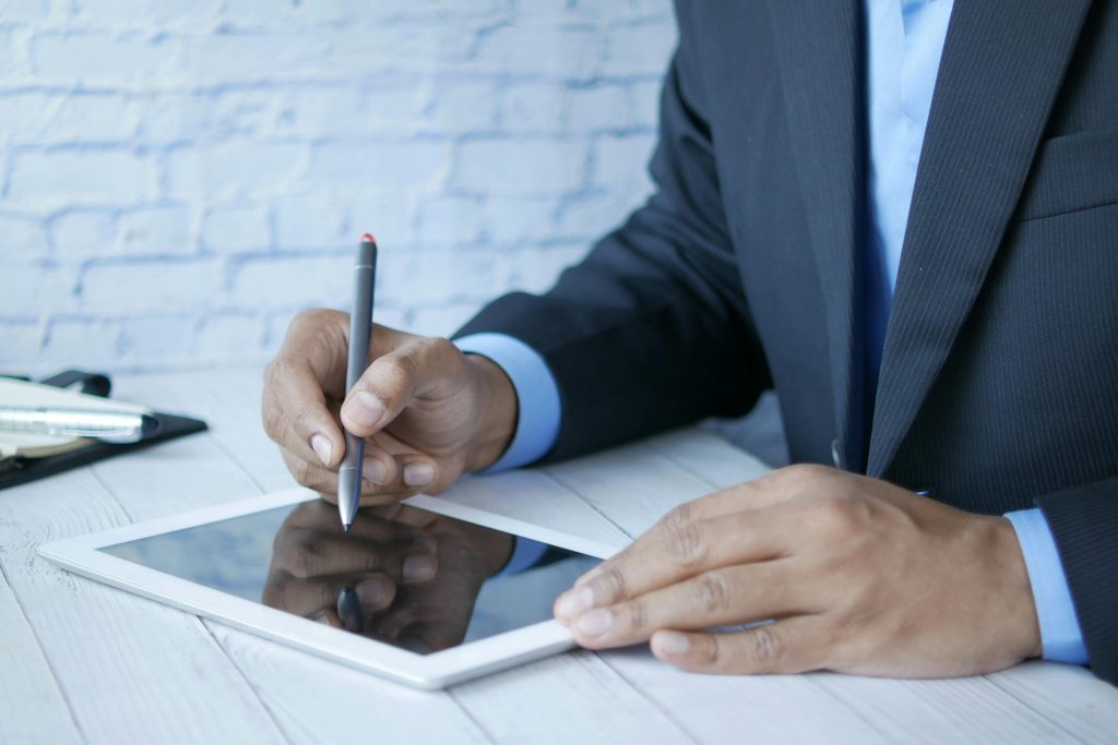 Firma electrónica: Recomendaciones clave para que tu contrato sea válido