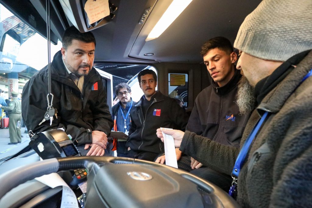 DT aplicó multas por $285 millones en fiscalización de buses interurbanos por fin de semana largo