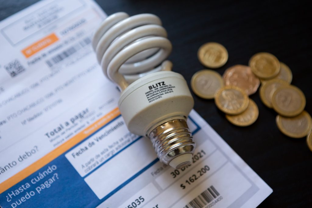 Alza en cuentas de la luz elevó inflación de julio: IPC creció 0,9%