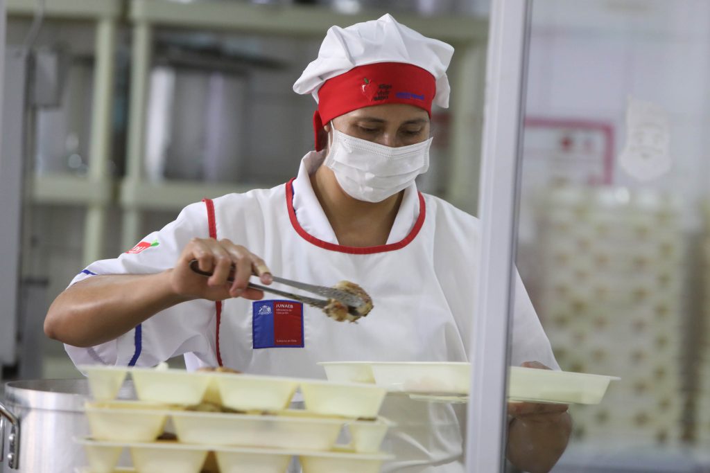 Junaeb crea App que monitorea alimentación de escolares