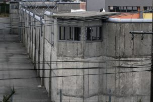 Revelan nuevos casos de reos liberados por error: uno sigue prófugo
