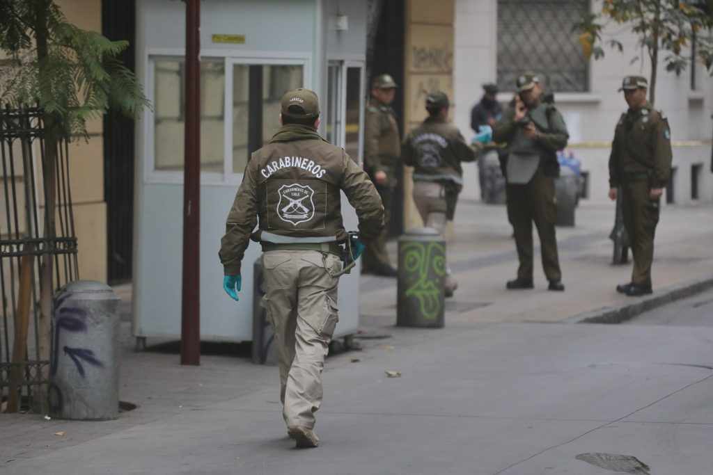 Carabineros abre 19 vacantes para personal civil: conócelas acá