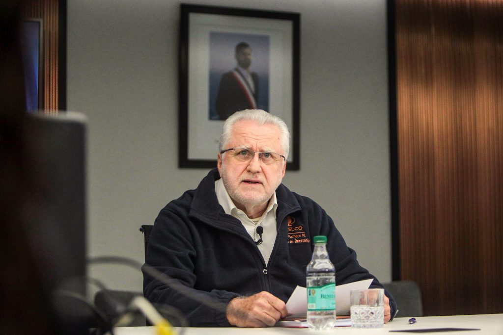 Presidente del directorio de Codelco asegura que “nuestra prioridad absoluta es rescatar con vida a los trabajadores atrapados” tras derrumbe en mina El Teniente