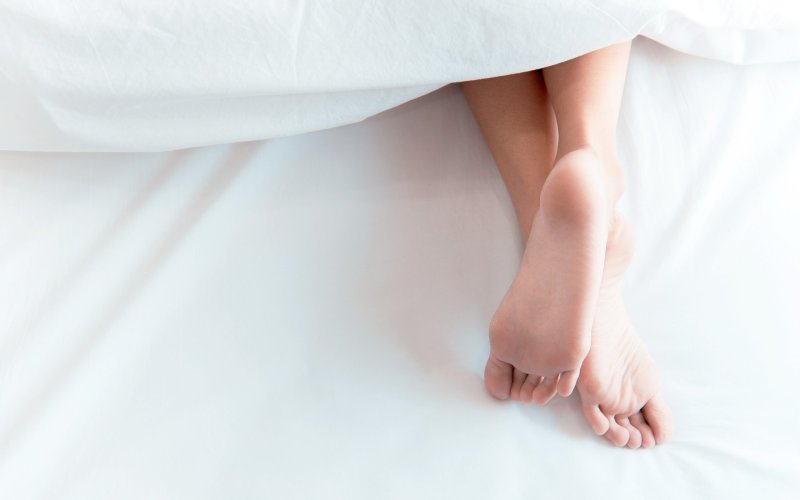 Dormir boca abajo sería recomendable según expertos aunque hay algunas recomendaciones