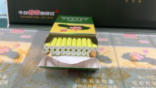 Con camión escáner descubren casi 100 mil cigarrillos chinos escondidos en contenedor refrigerado