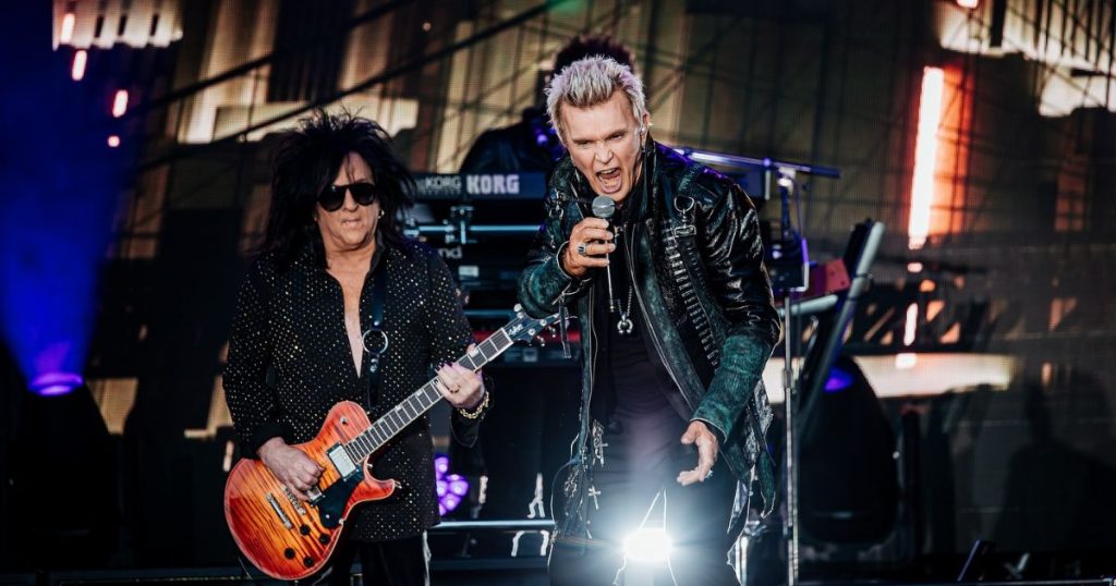 Confirmado: Billy Idol se presentará en Santiago y ya tiene fecha y preventa